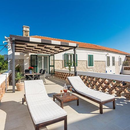 Apartments Fontana Zadar Eksteriør billede