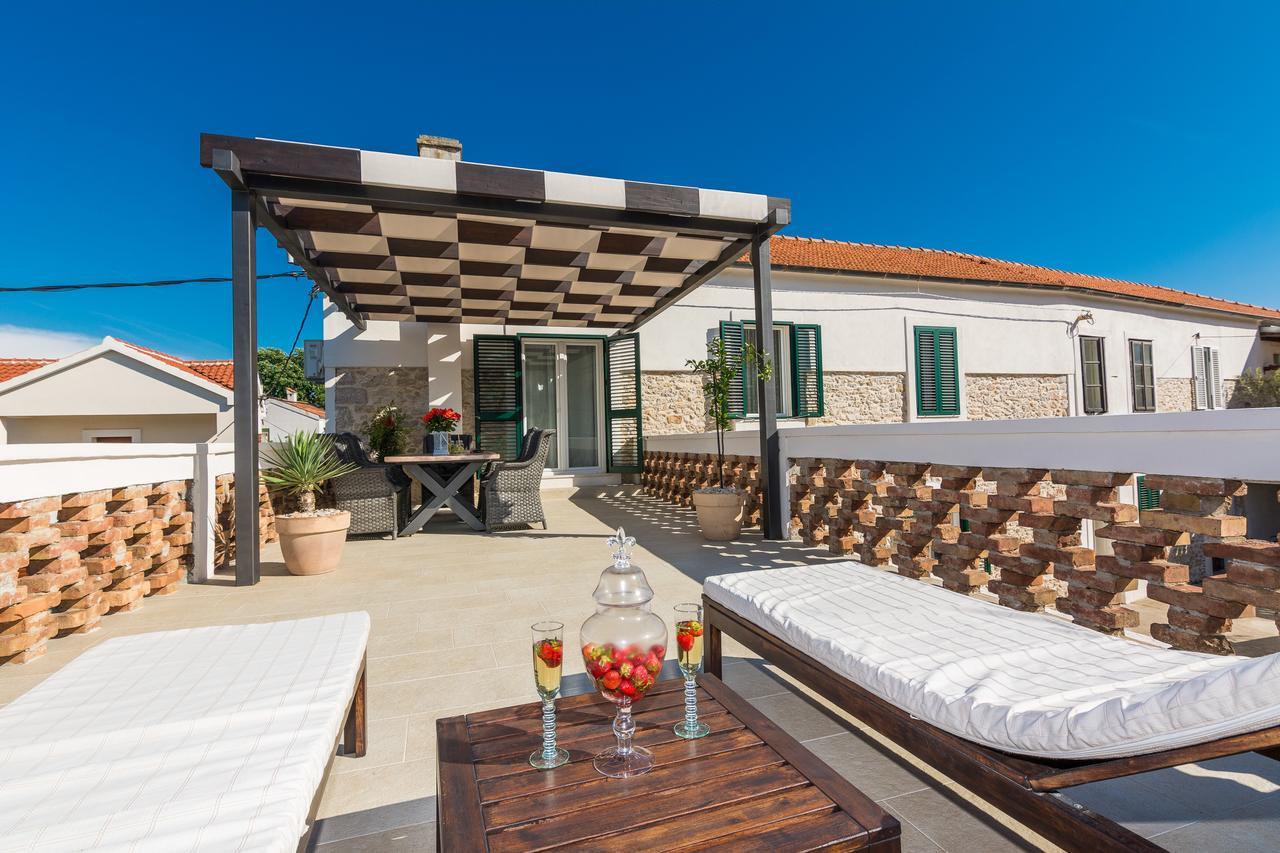 Apartments Fontana Zadar Eksteriør billede